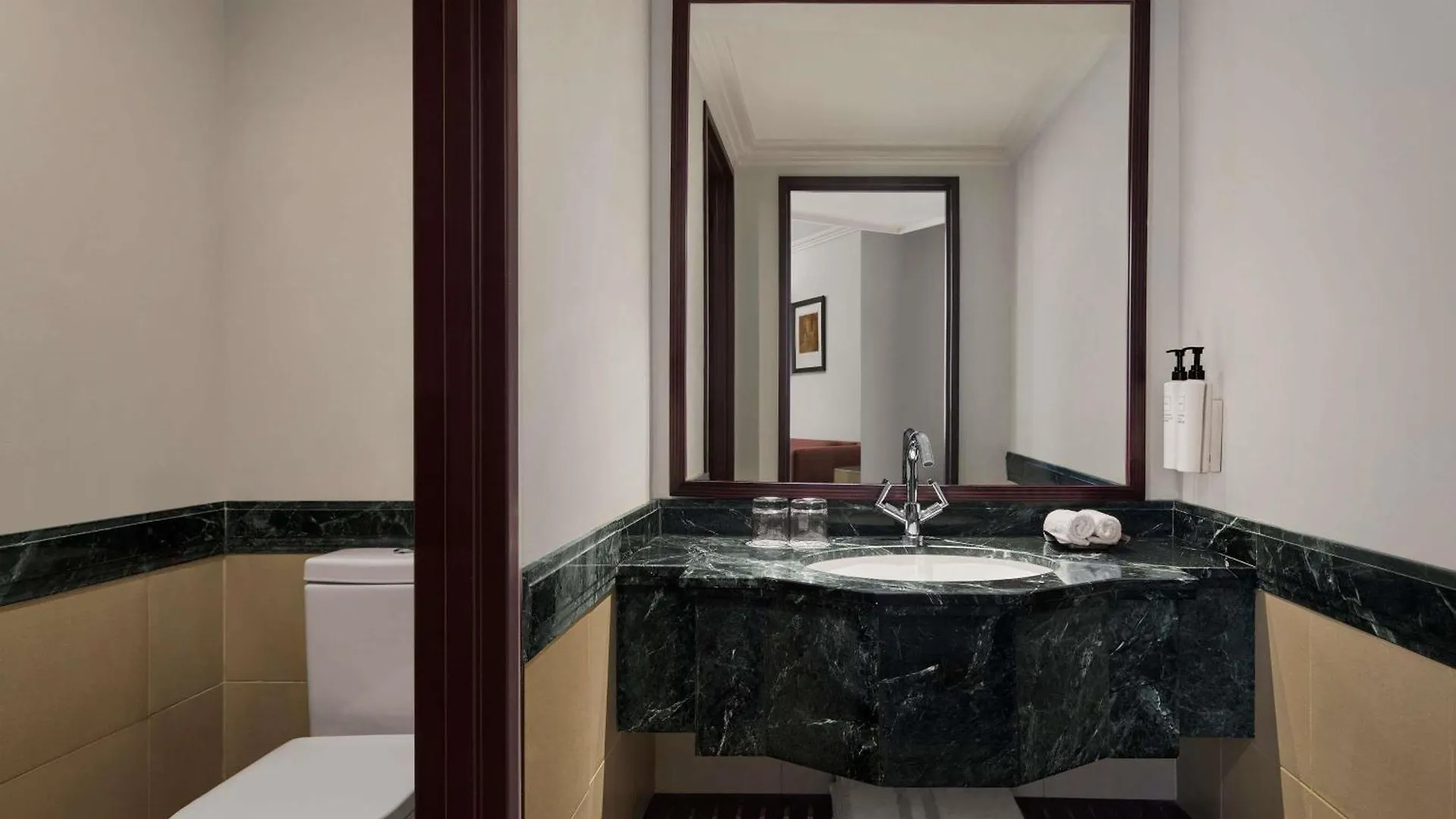 Swissotel Makkah Mecca 5*,  Saudi Arabia