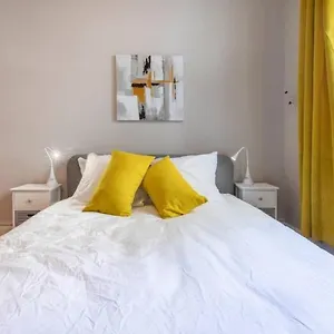 The Red Heart Of - Beautiful For 4 People Apartment Annecy